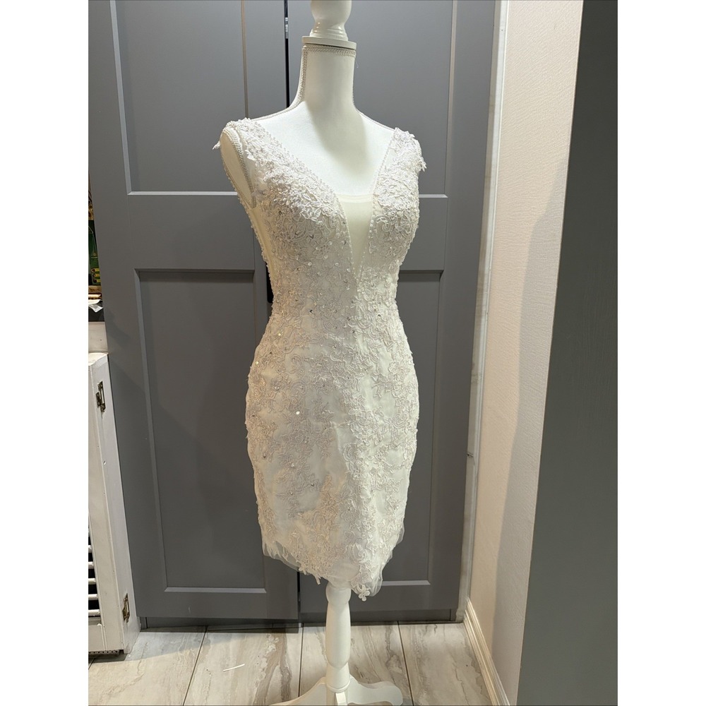 Elegant White Lace  Wedding Dress